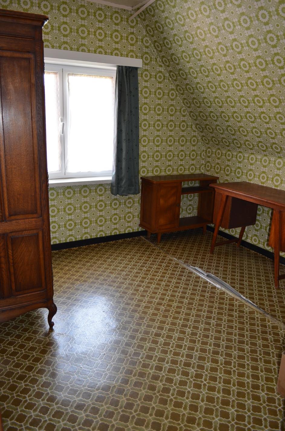 Op te frissen woning op 885m² rustig gelegen nabij centrum Maldegem 