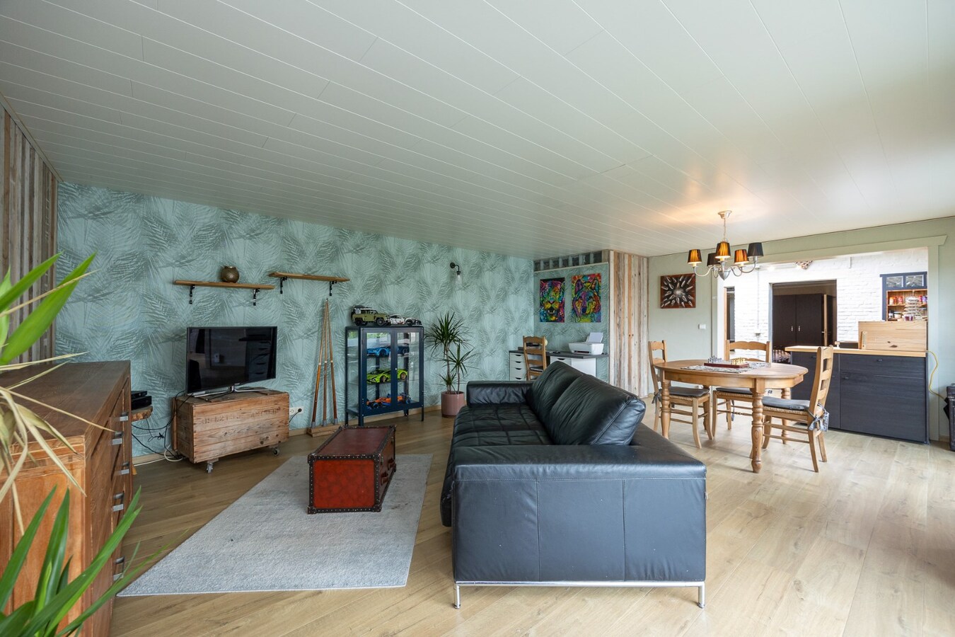 Karaktervolle hoeve op 945 meter-kangoeroewoning mogelijk 