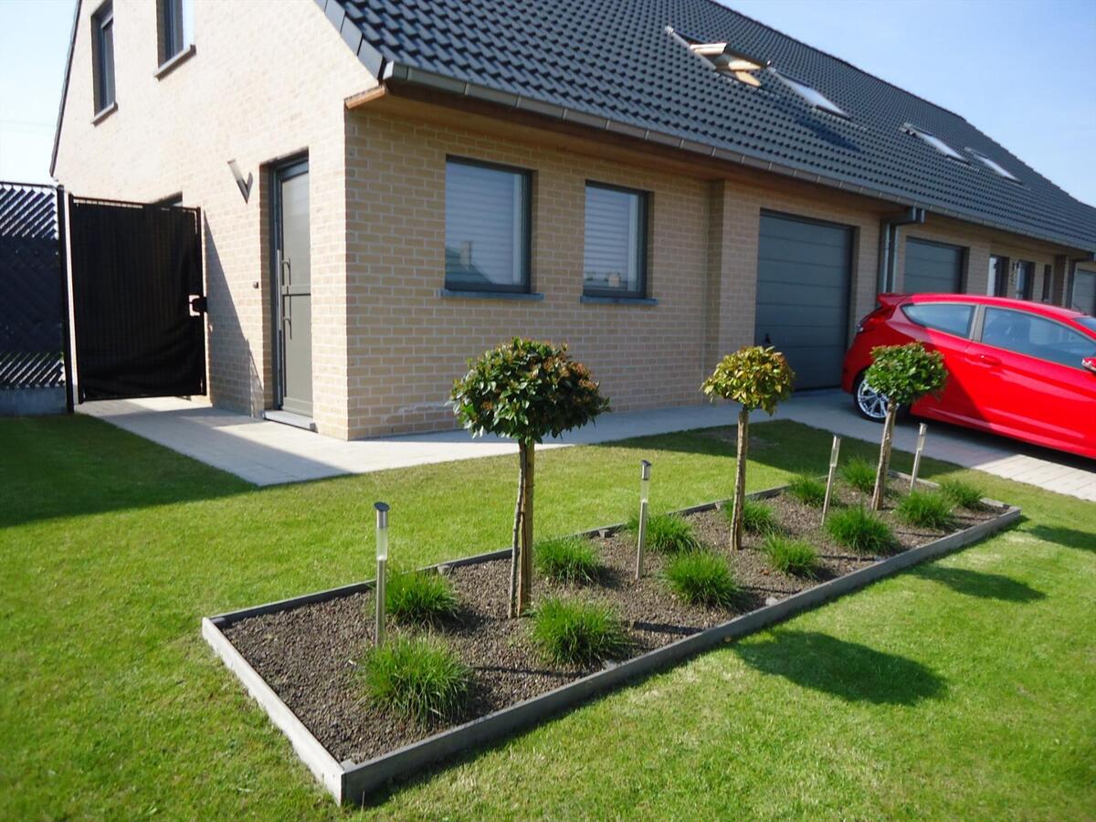 Ruime nieuwbouwwoning met zongerichte tuin en 3 slaapkamers 