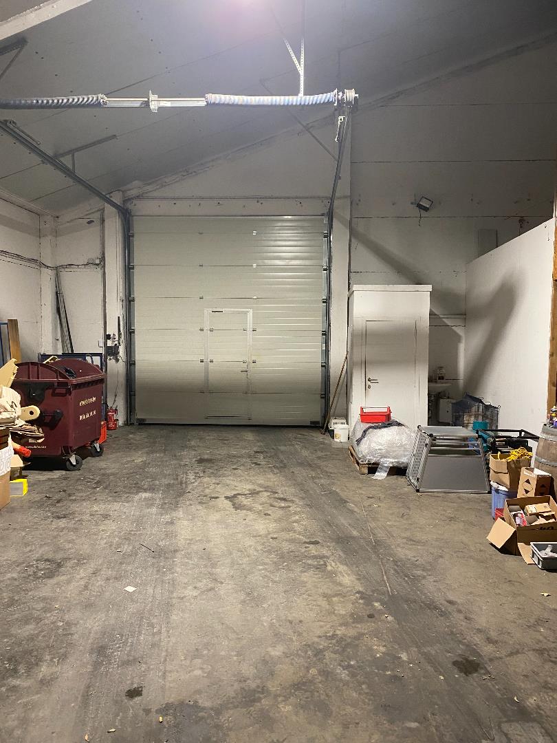 VERKOCHT VICHTE NIJVERHEIDSLAAN 