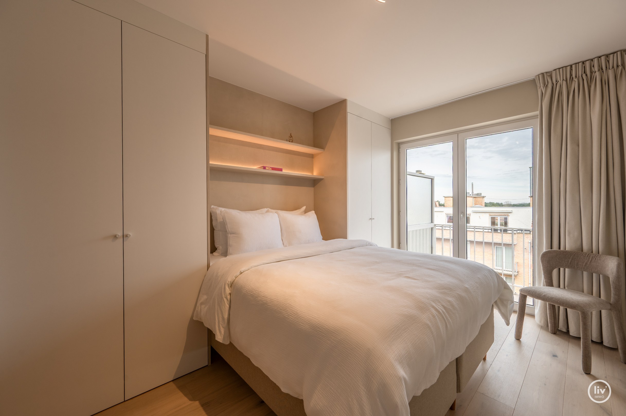 Volledig gerenoveerd en stijlvol appartement in het hart van Knokke in de  Lippenslaan. 