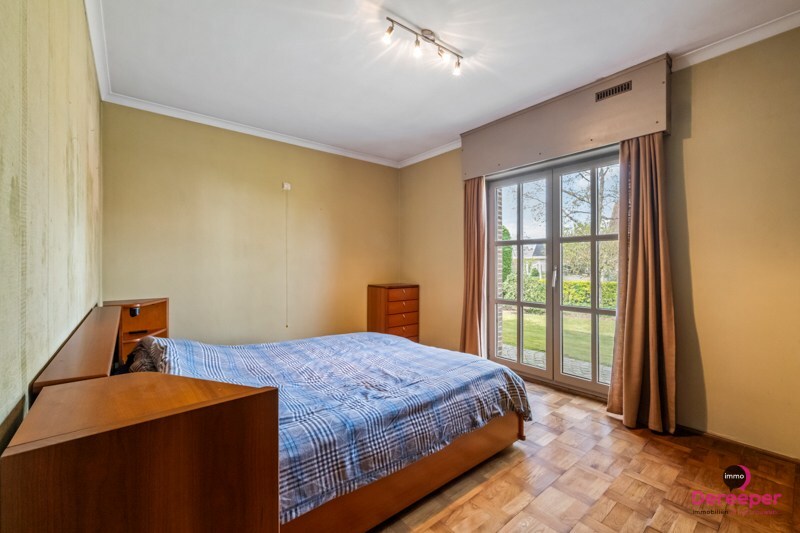 Charmante bungalow, gelegen op een ruim perceel van 626 m² 