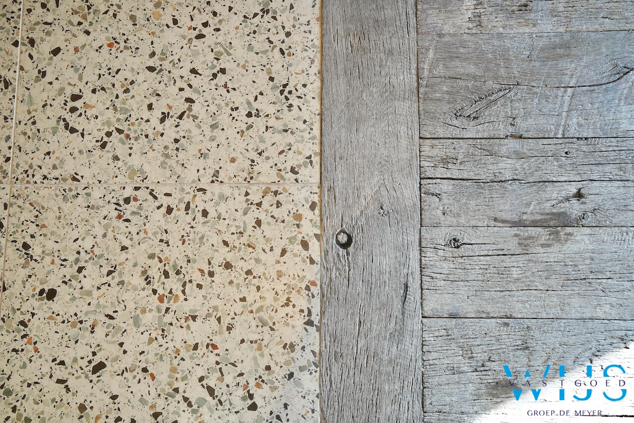 Prachtig ruim woonhuis met volwaardig bijgebouw ! 