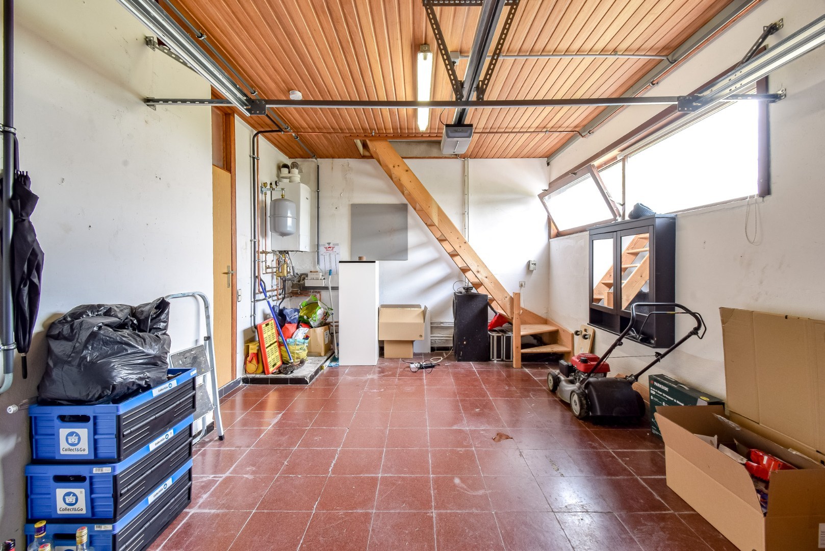 Ruime gezinswoning met grote tuin en 4 slaapkamers in  rustige woonwijk te Gistel 