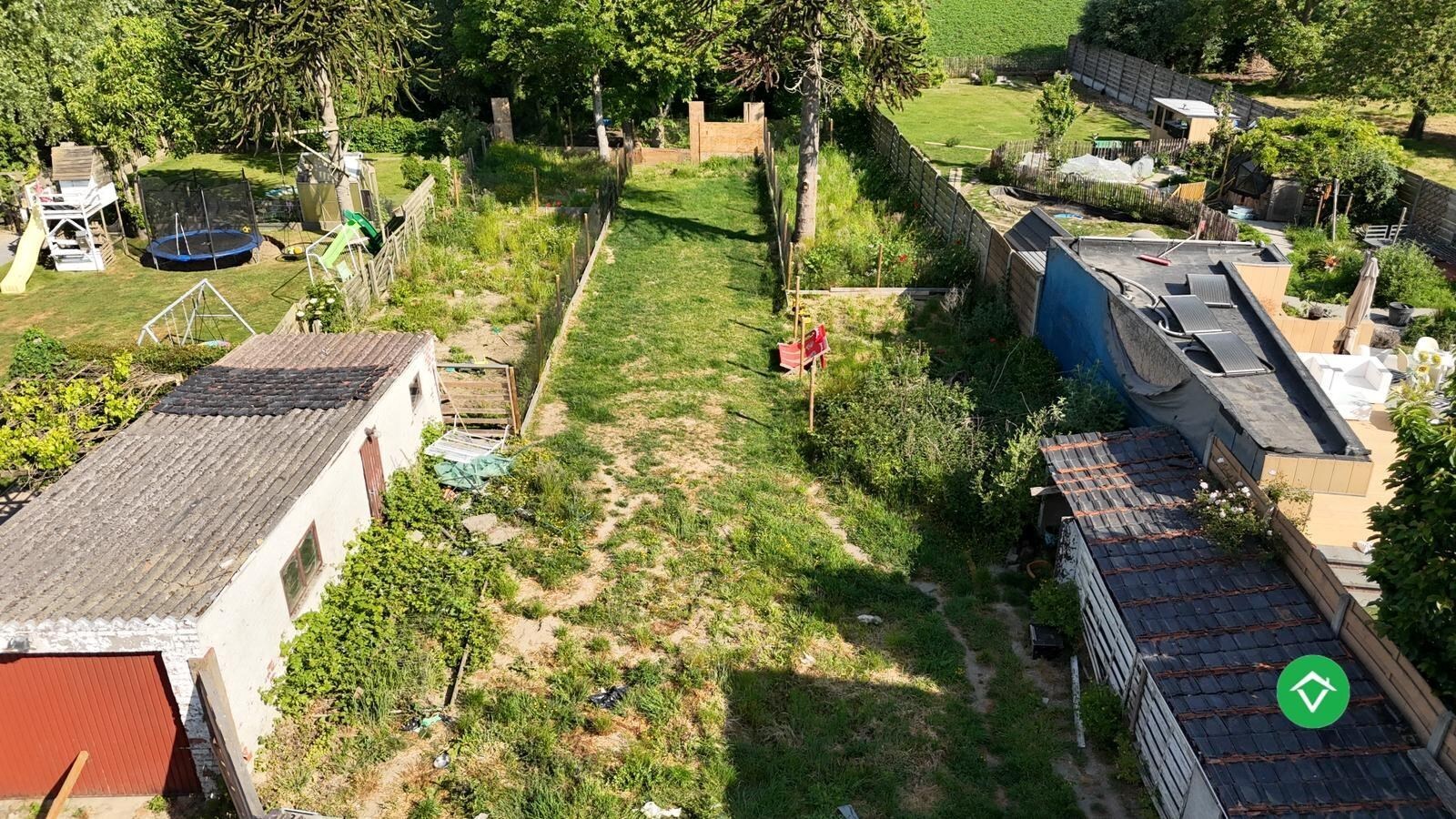 Ruim perceel van 1126 m²  - tal van mogelijkheden! 