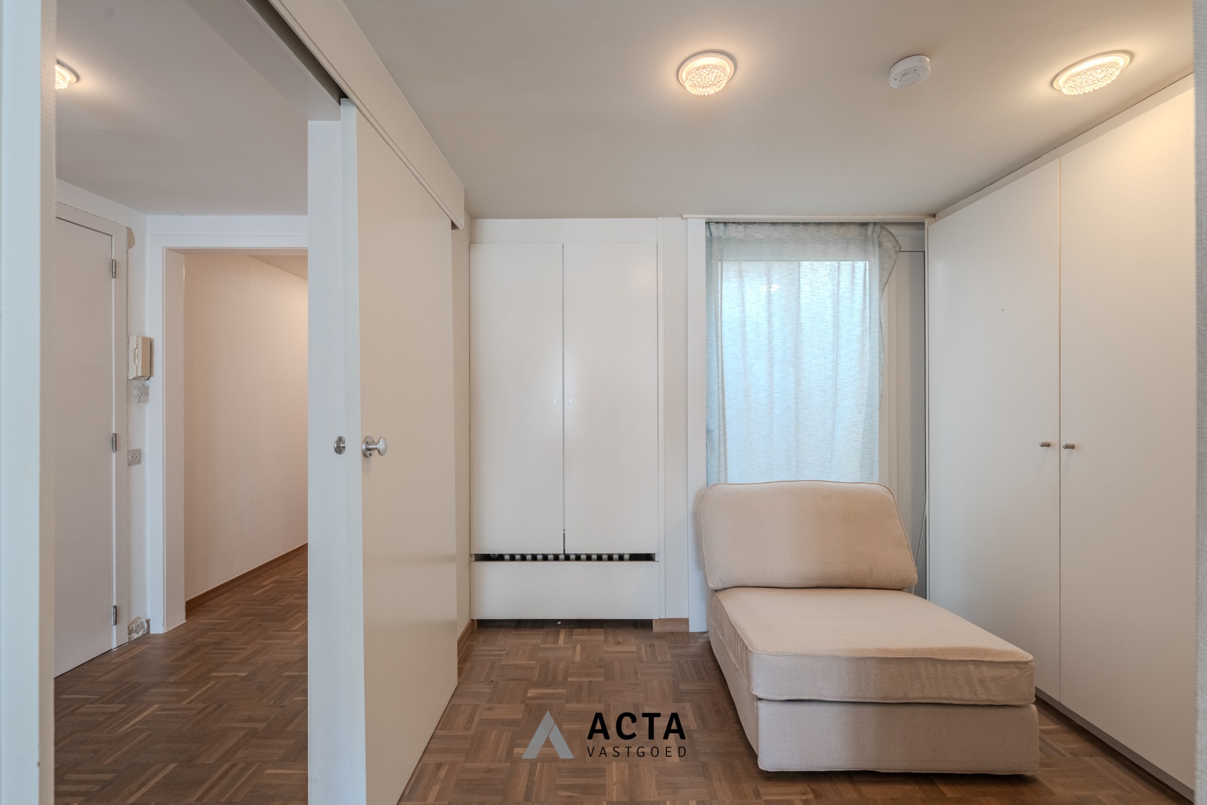 Instapklaar appartement met 2 terrassen in het centrum 