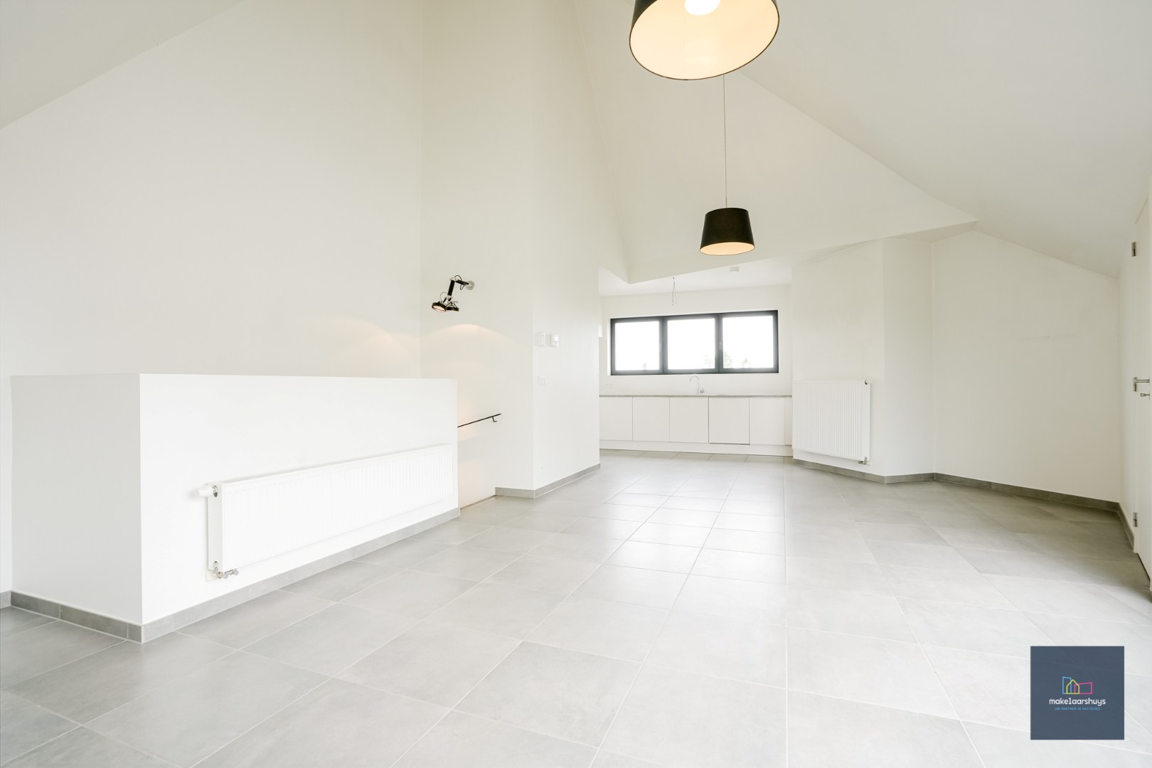 Schitterende duplex met 2 slpk en terras + fietsenberging 
