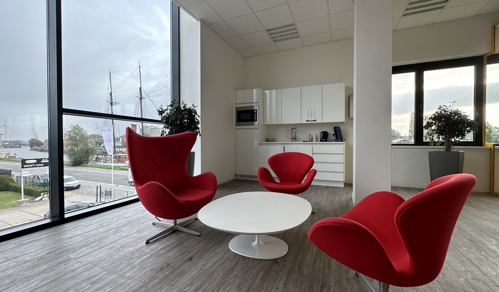 Instapklaar kantoor te huur aan de voorhaven in Gent