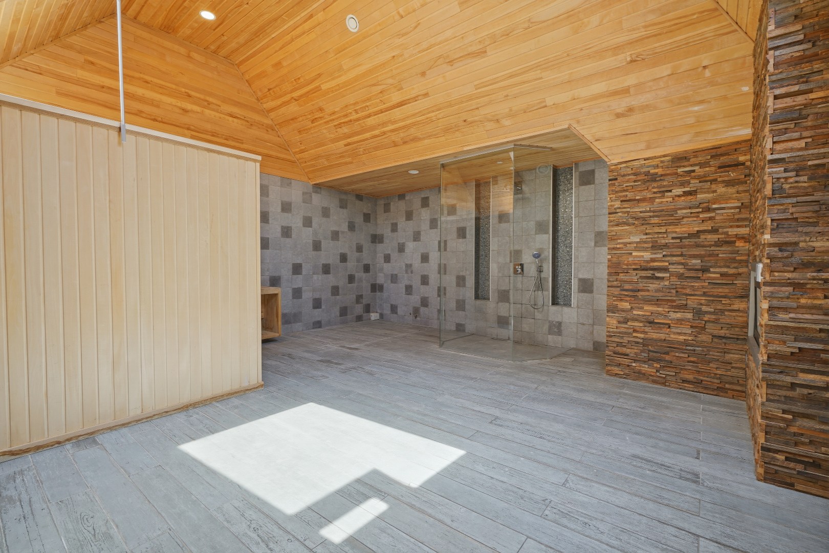 Herenhuis met handelsruimte &amp; wellness in Nieuwpoort-Stad 