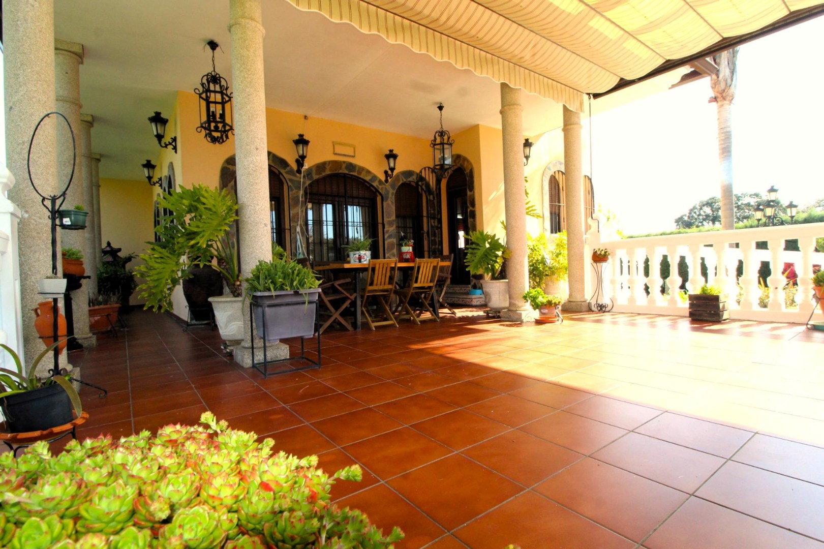 Villa te koop in Badajoz