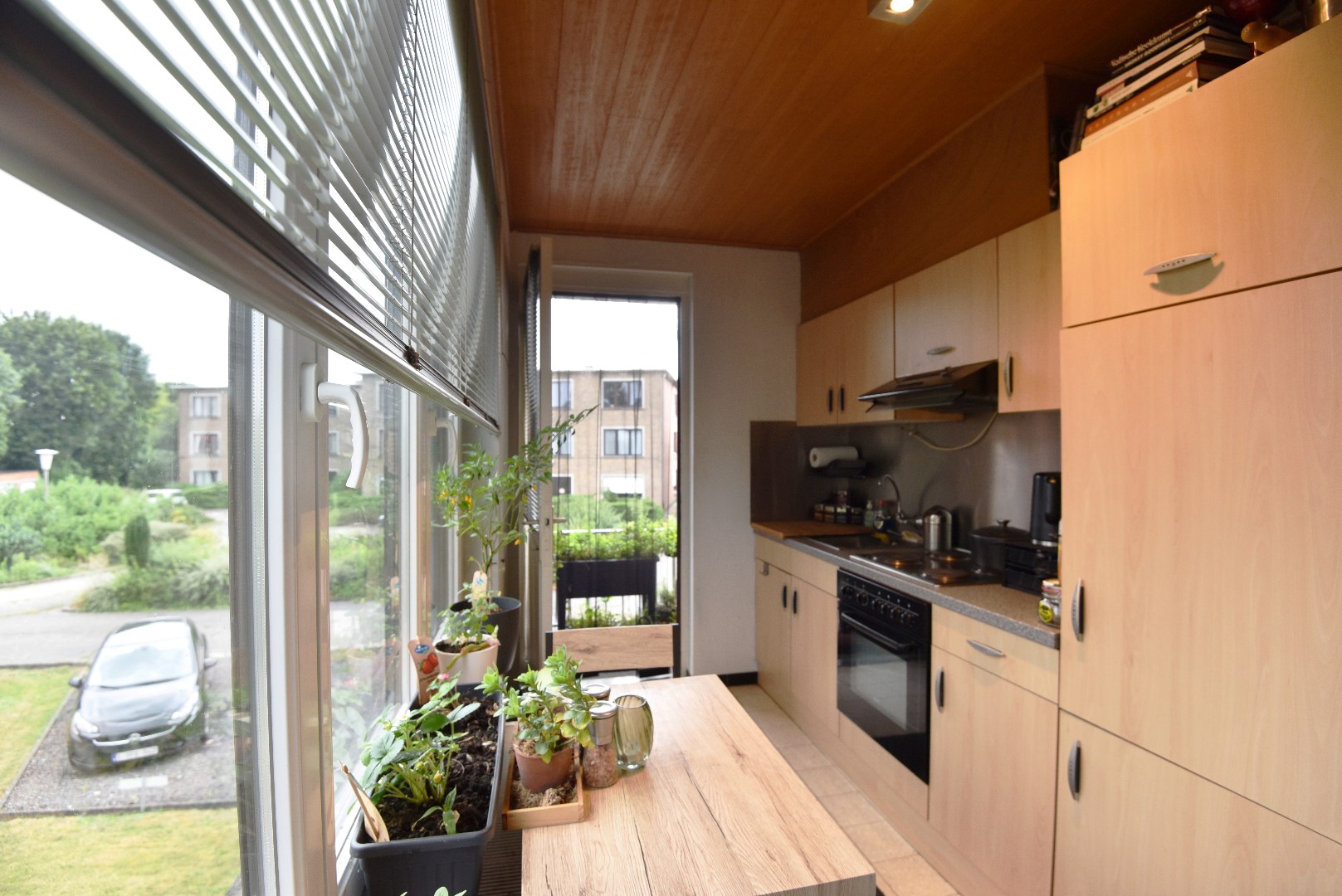 Ruim appartement  (126m²) met 3 slaapkamers en autostaanplaats te Eeklo 