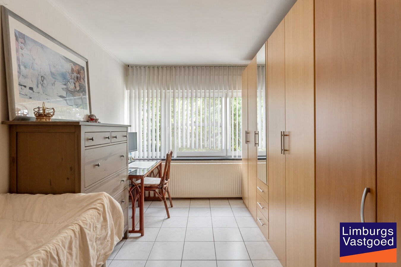Centraal gelegen woning, 3 slpk, 181 m² bewoonbare oppervlakte, 3a 17ca 