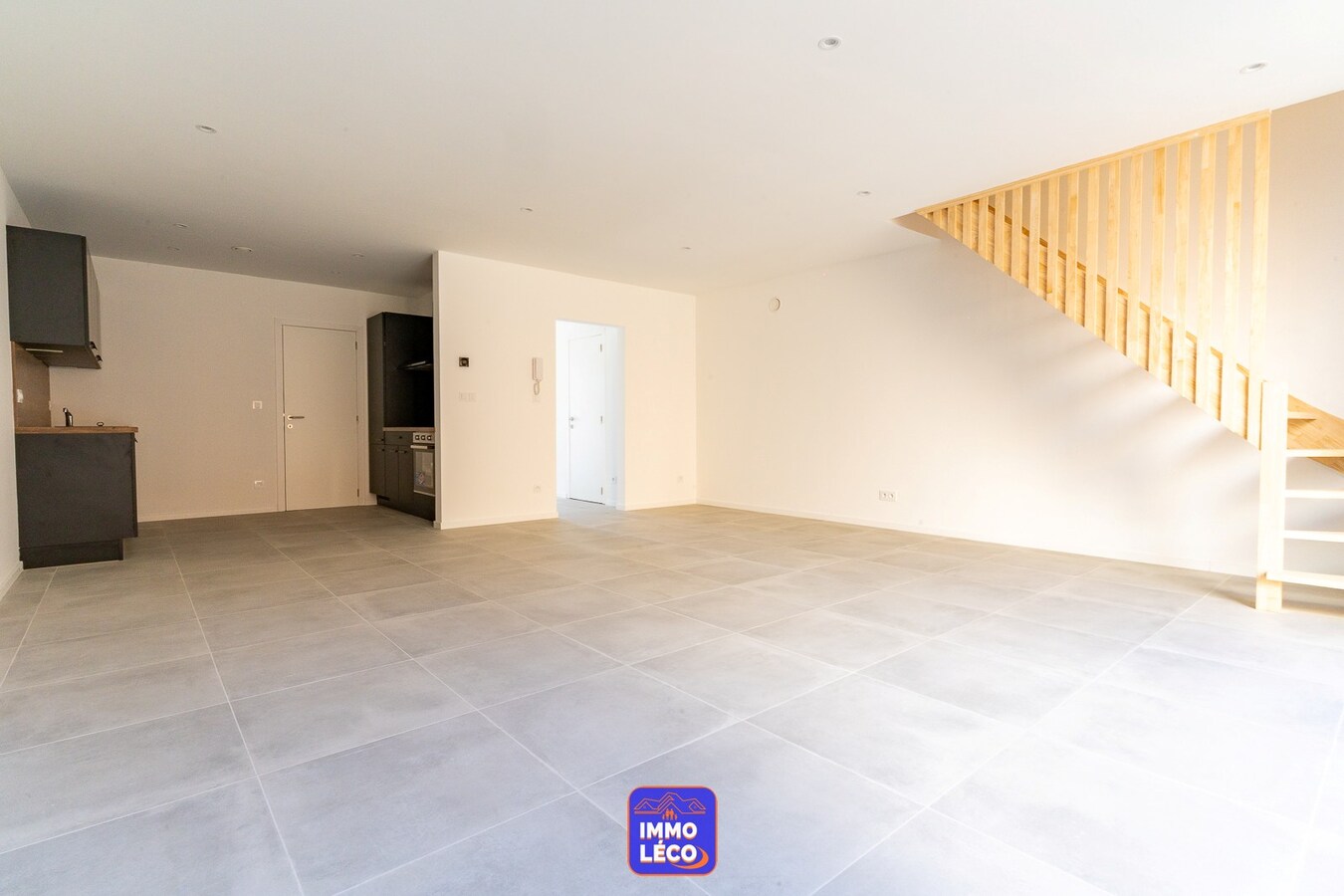 PHASE 2 "Le Village du Castert" 12 Lofts industriels, unique dans la région ! 