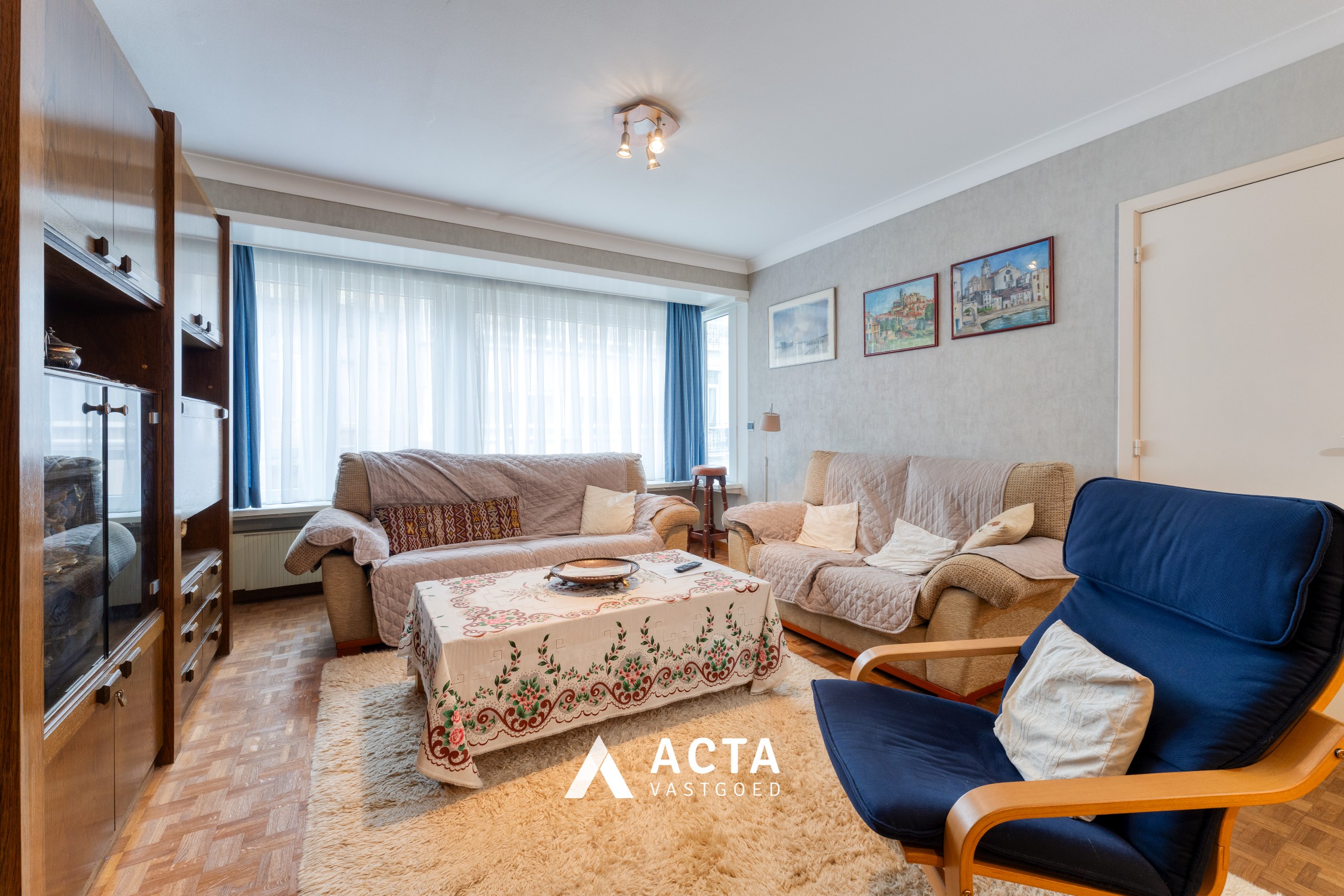 Centraal gelegen appartement met twee slaapkamers nabij zeedijk 