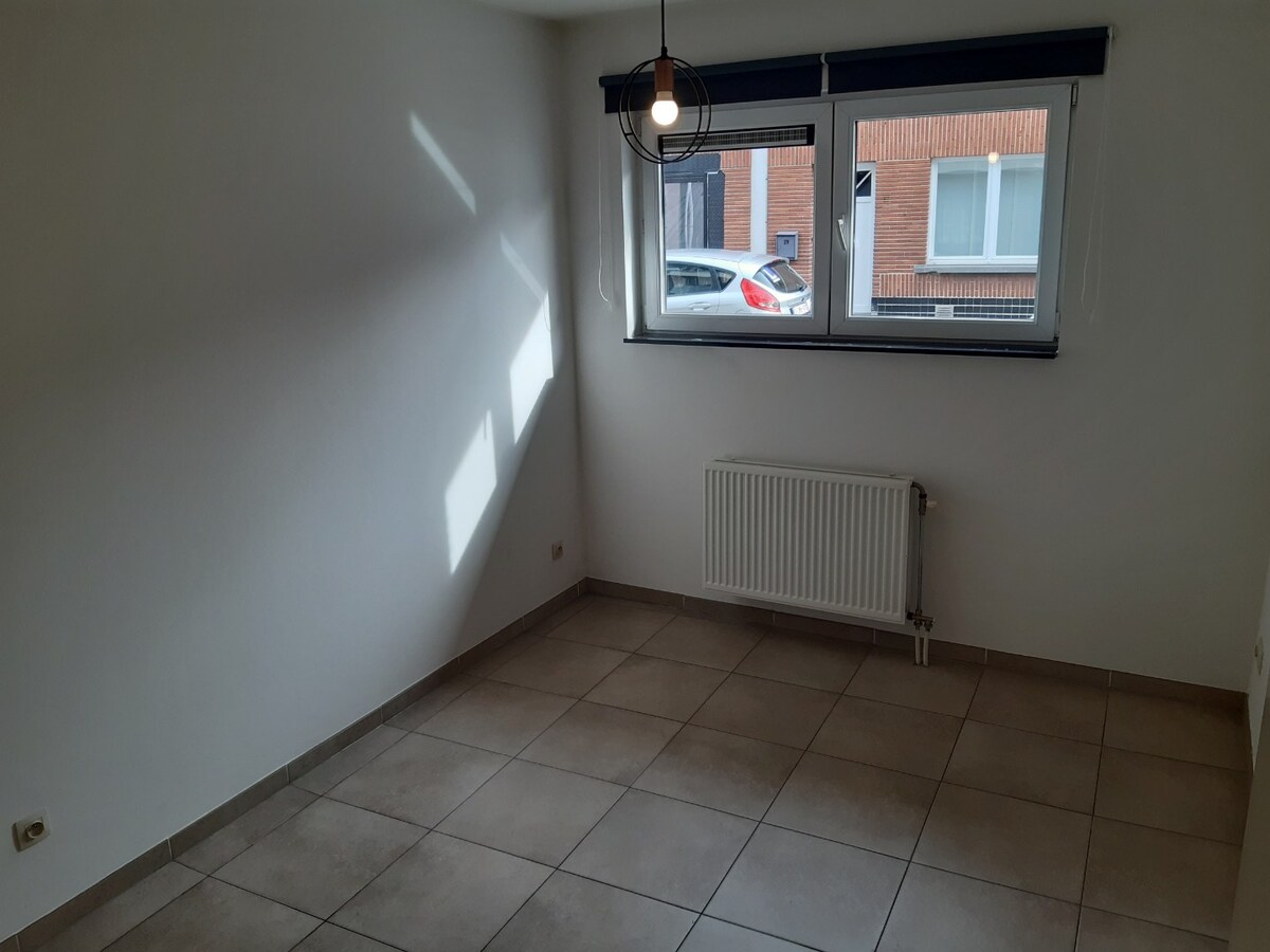 Lichtrijk 2 slpk-appartement te Oudenaarde. 