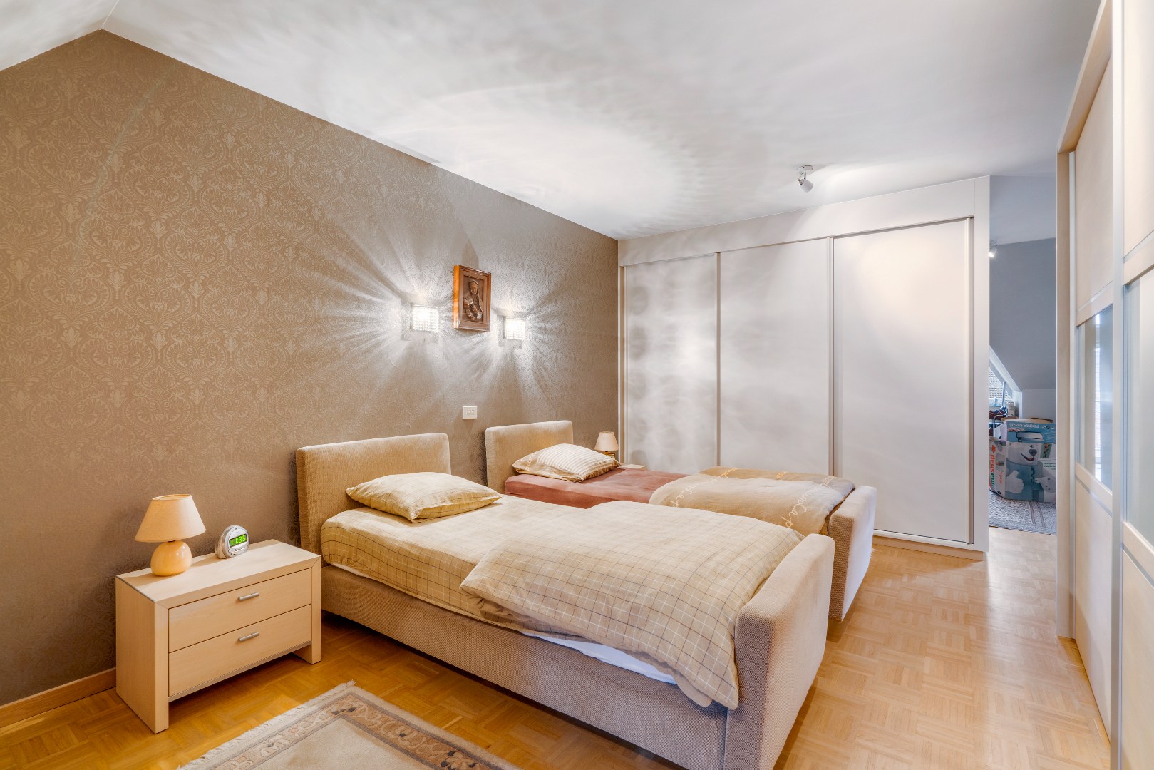 Slaapkamer 3 (met terras en dressing)