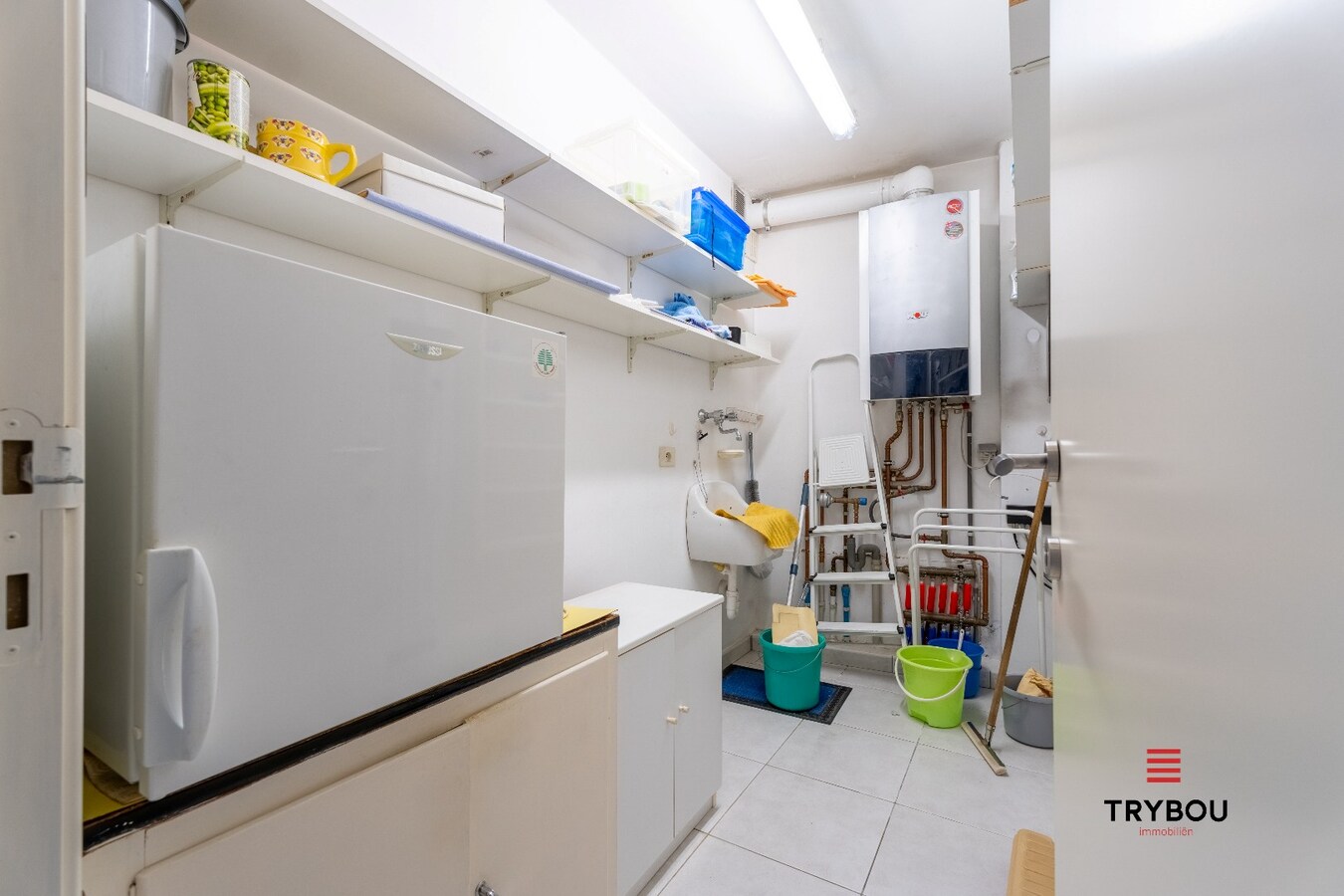 Uiterst ruim appartement met twee slaapkamers in Centrum Langemark 