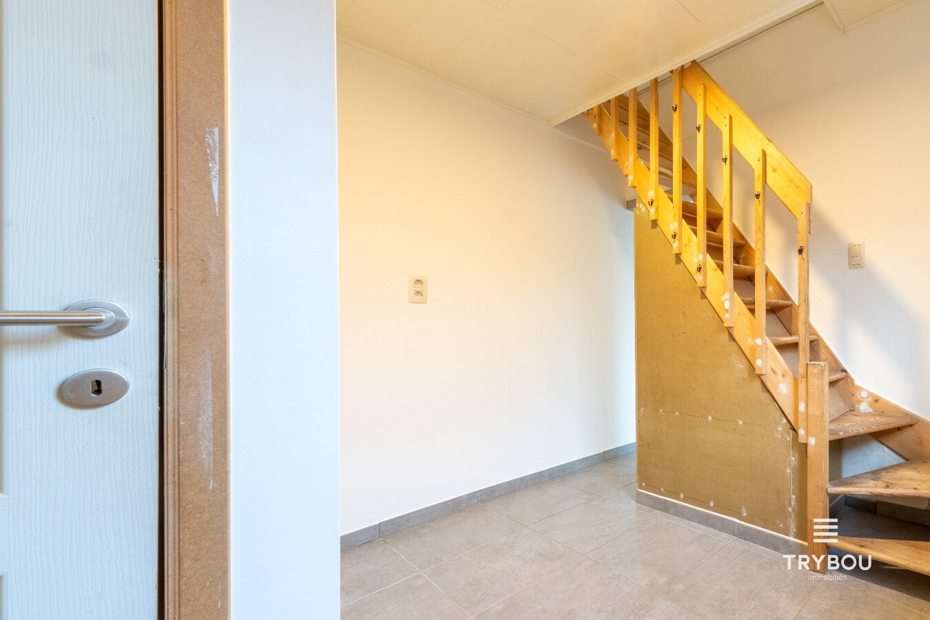 Open bebouwing met een uitzonderlijk ruim perceel in Houthulst! 