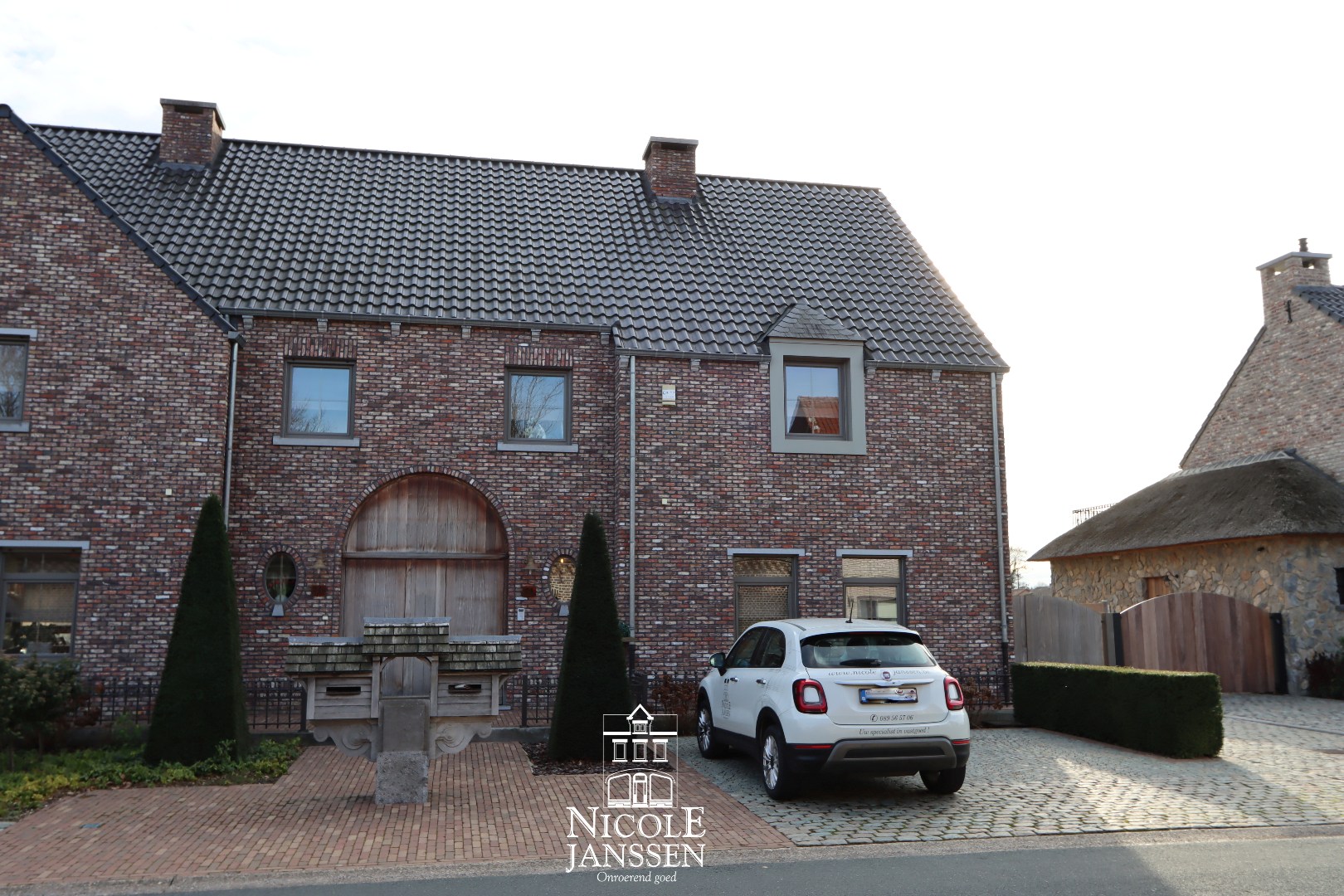 Halfvrijstaande woning 