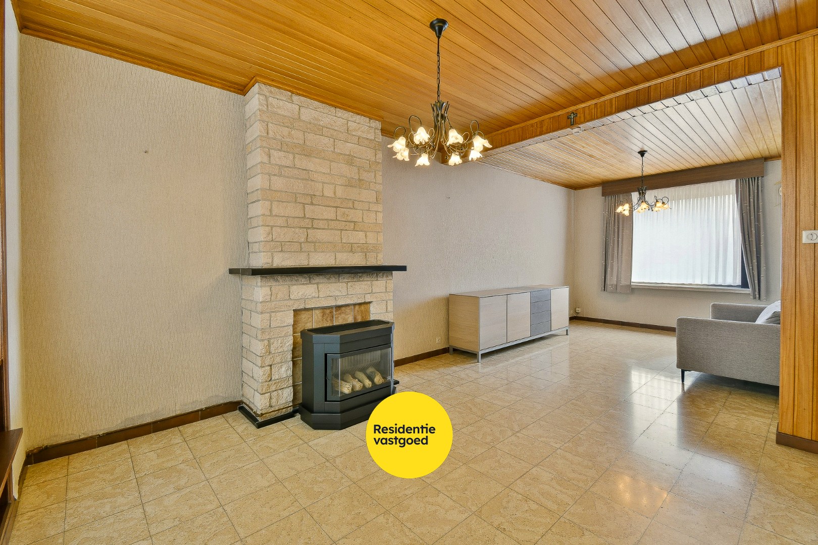 Rijwoning met veel potentieel op centrale ligging 