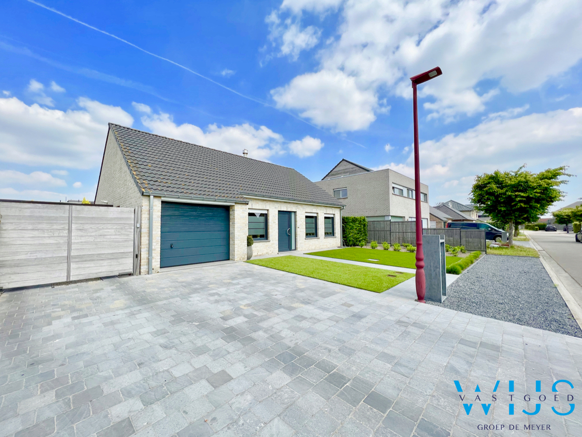 Prachtige instapklare bungalow te Waarschoot ! 