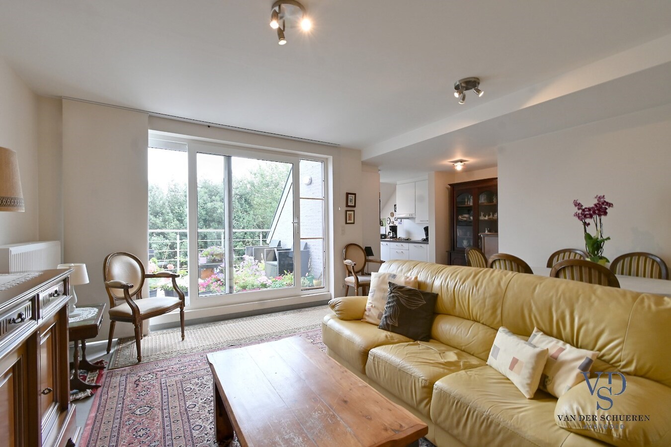 Aangenaam appartement in centrum Asper. 