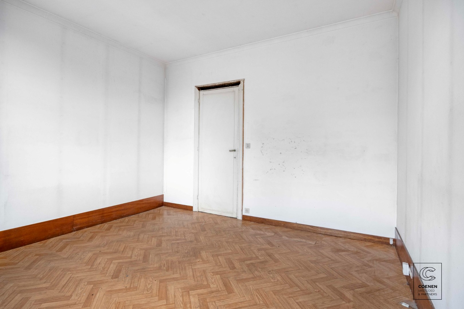 Volledig te renoveren woning met potentieel op een schitterende ligging te Brasschaat 