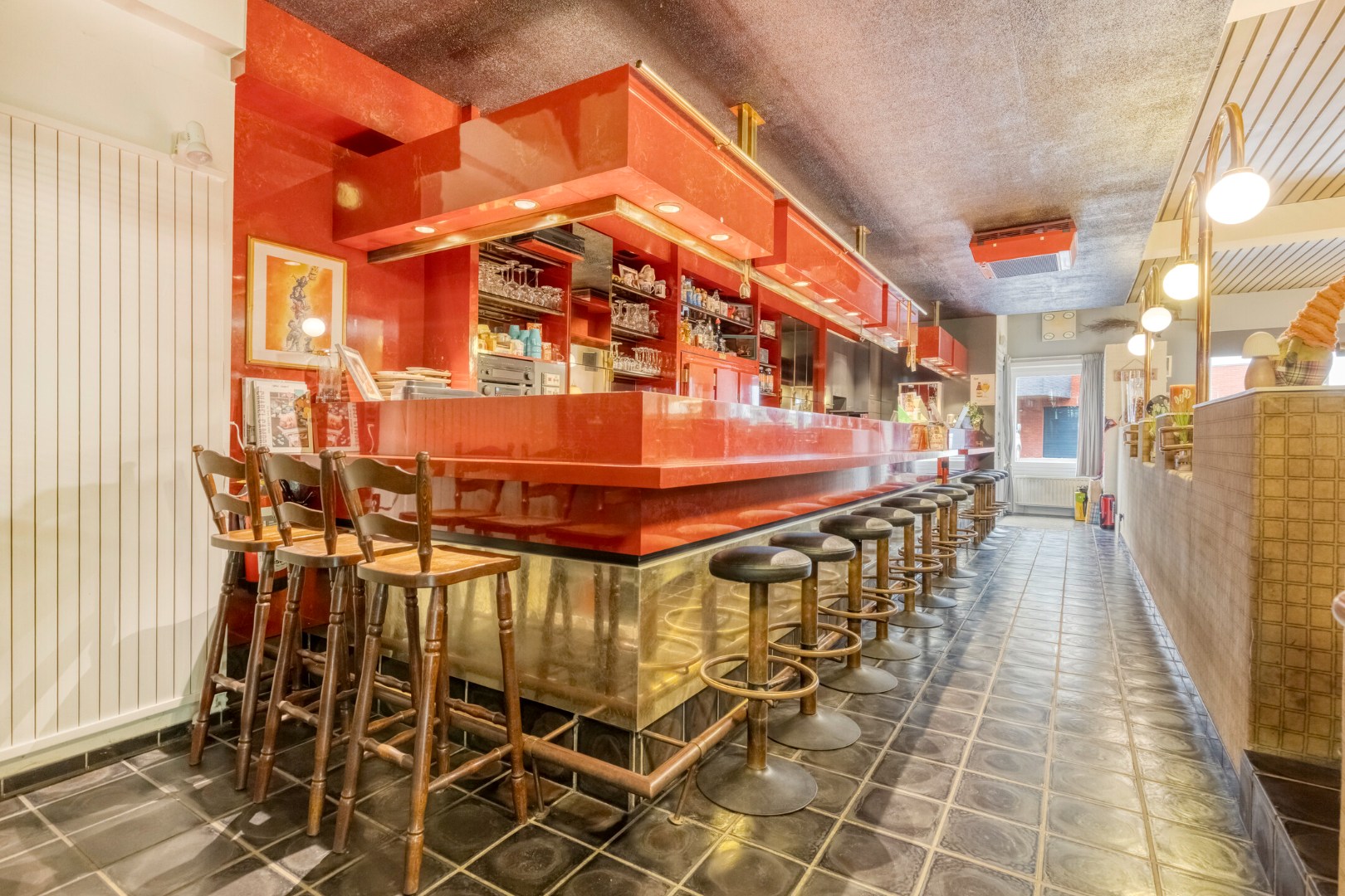 Handelspand van 792m² met tal van mogelijkheden in centrum Herentals 