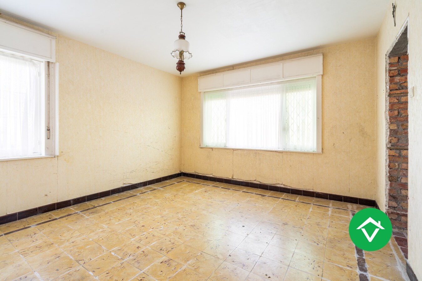 Authentieke hofstede in een landelijke omgeving te Koekelare 