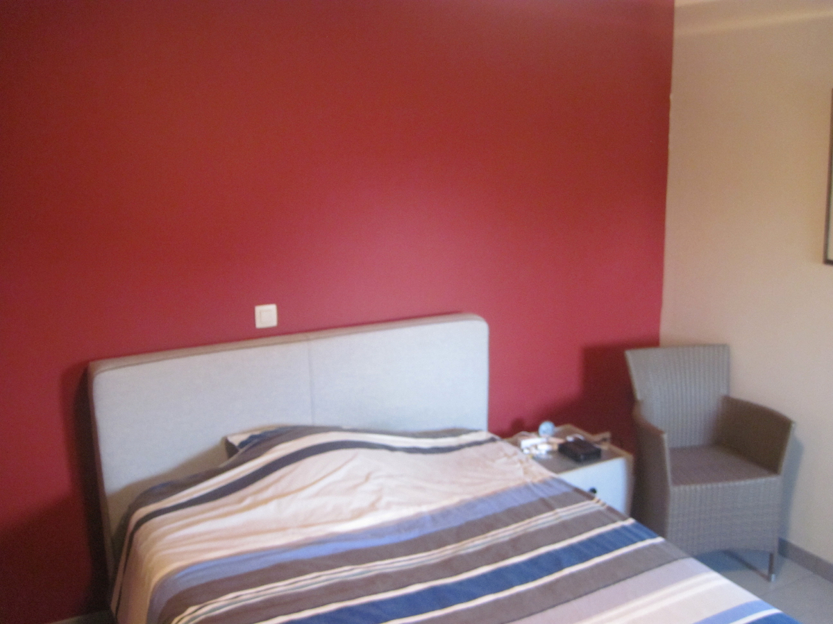 Recente, eigentijdse villa in doodlopende verkaveling ! 