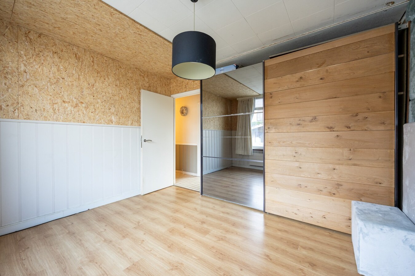 Op te frissen open bebouwing in het centrum van Sint-Antonius 