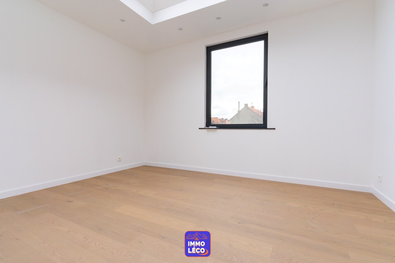 Maison moderne fraîchement rénovée avec jardin ! 