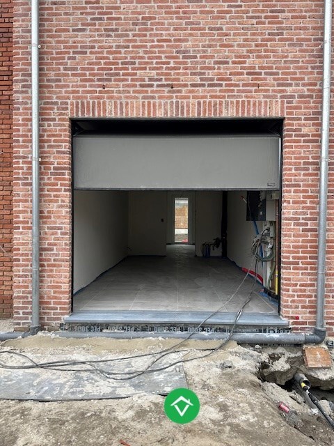 Moderne nieuwbouwwoning met drie slaapkamers en ruim terras in Moere 