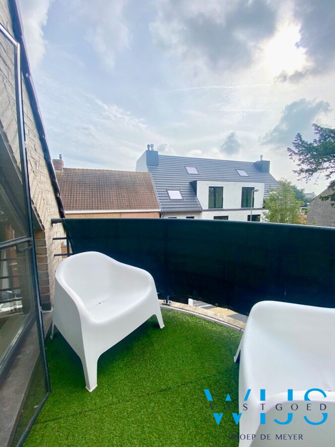 Instapklaar appartement met terras en aparte garage te ERTVELDE ! 