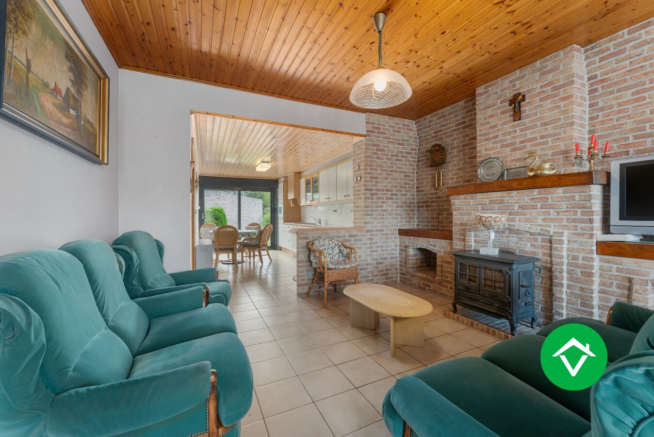 Ruime woning met 5 slaapkamers, diepe tuin en garage te Staden 