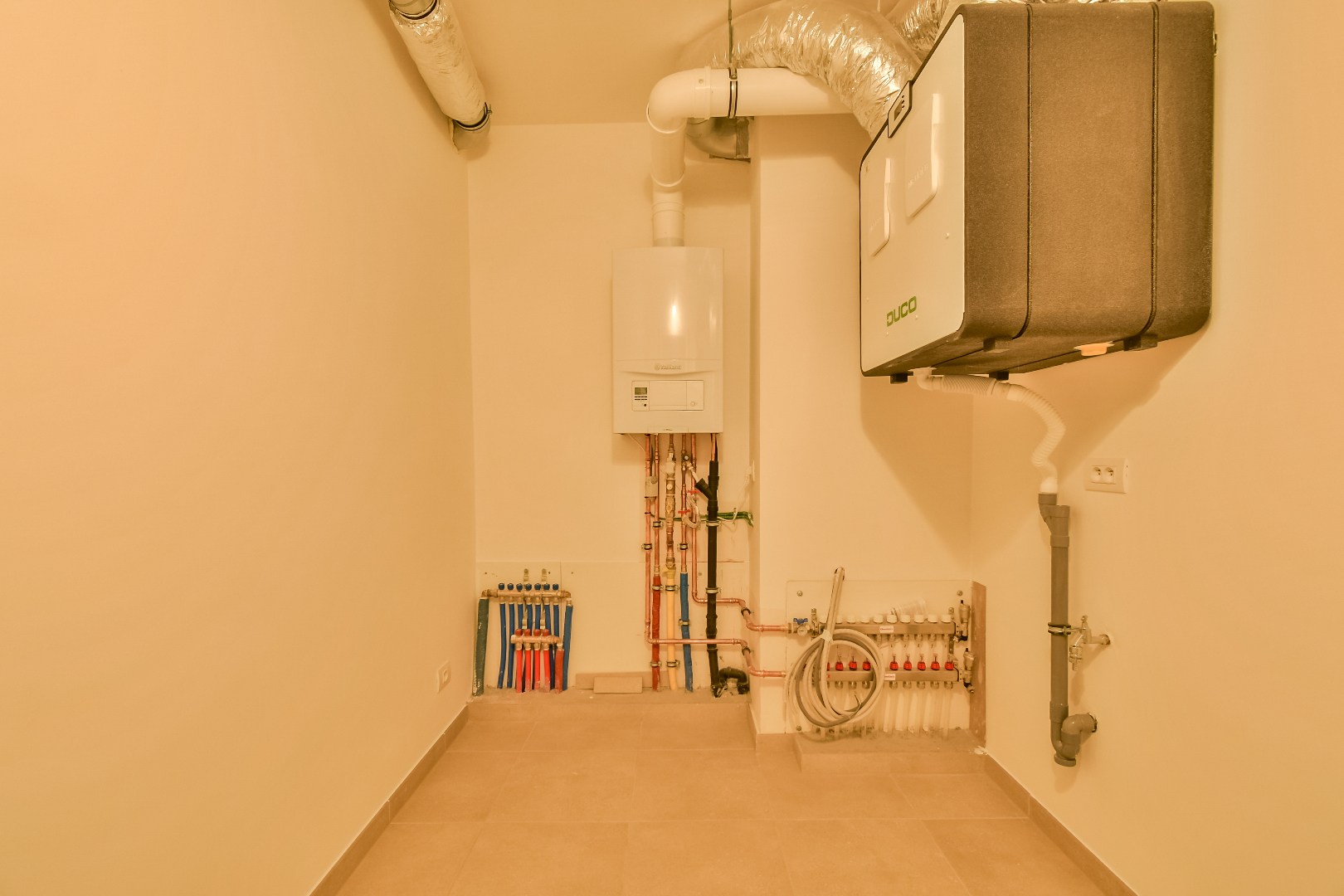 Gelijkvloerse appartement te huur in centrum Torhout met ondergrondse garage! 