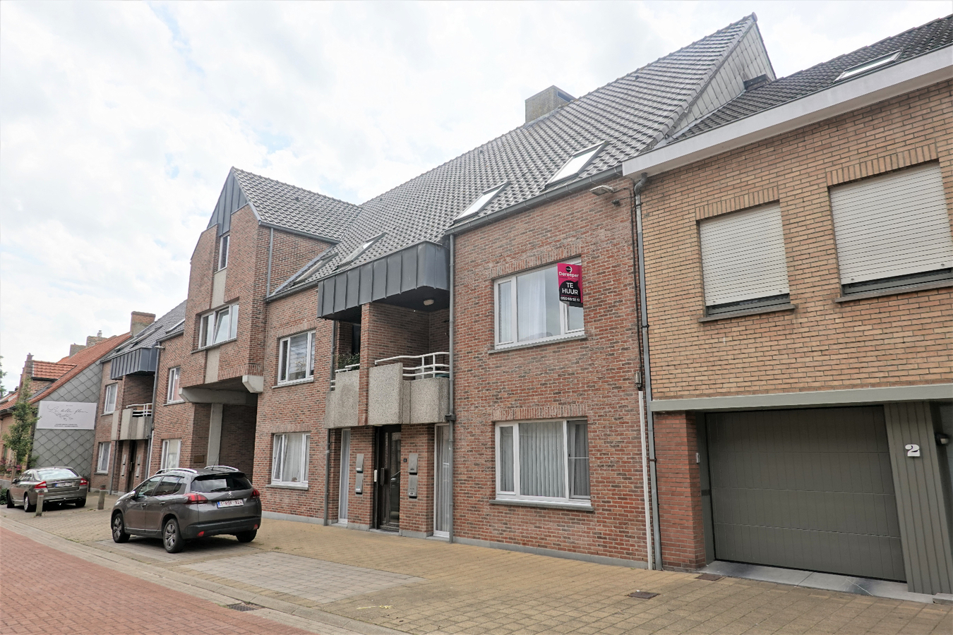 Duplexappartement in centrum Gistel met garage 