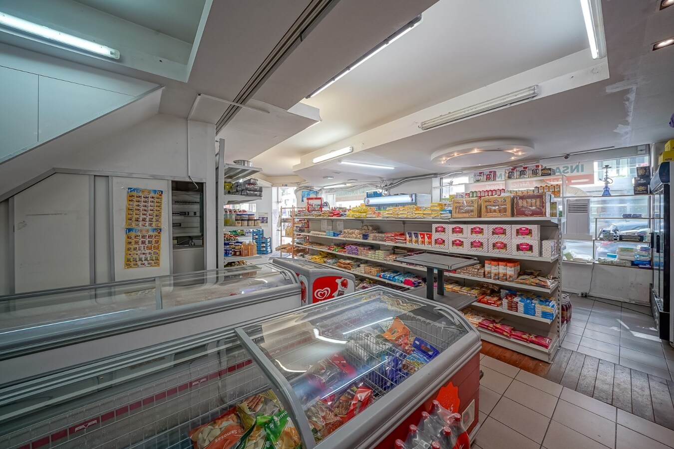 Te koop commerciële winkel - Oostende