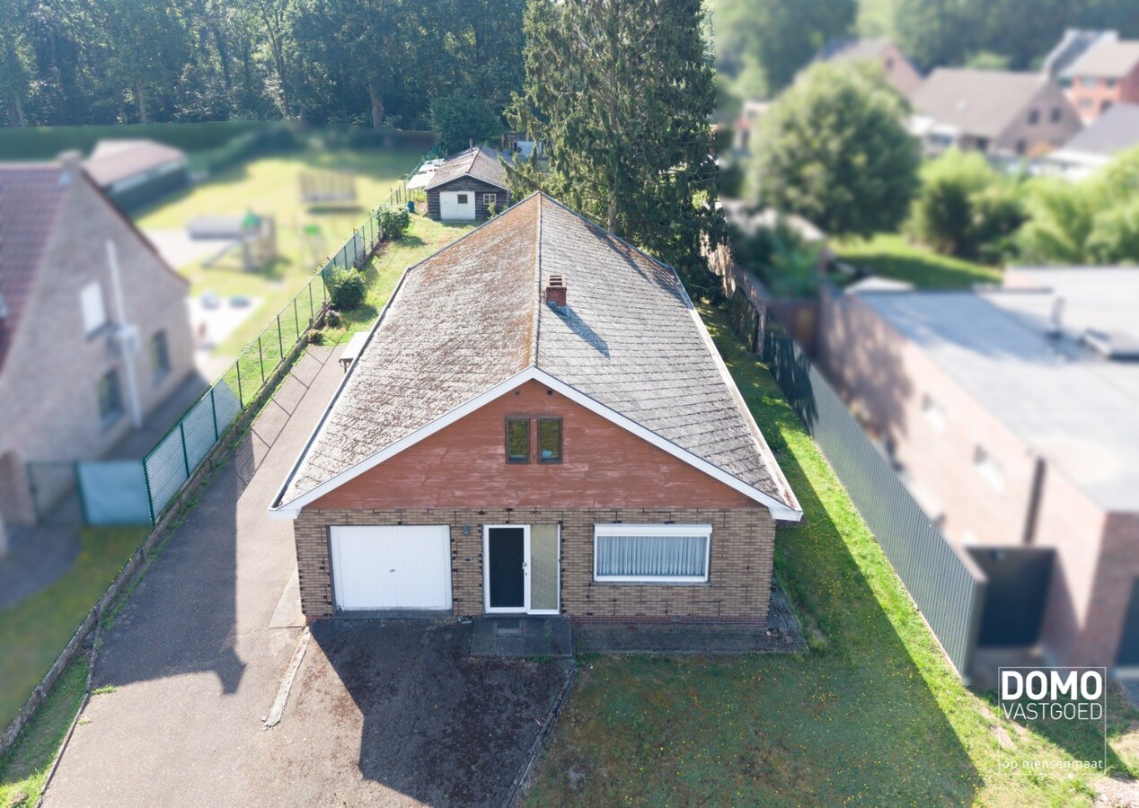 RUIME GELIJKVLOERSE WONING OP EEN PERCEEL VAN 12A 80CA MET 3 SLAAPKAMERS, EN GARAGE TE BOEKT (HEUSDEN-ZOLDER) 