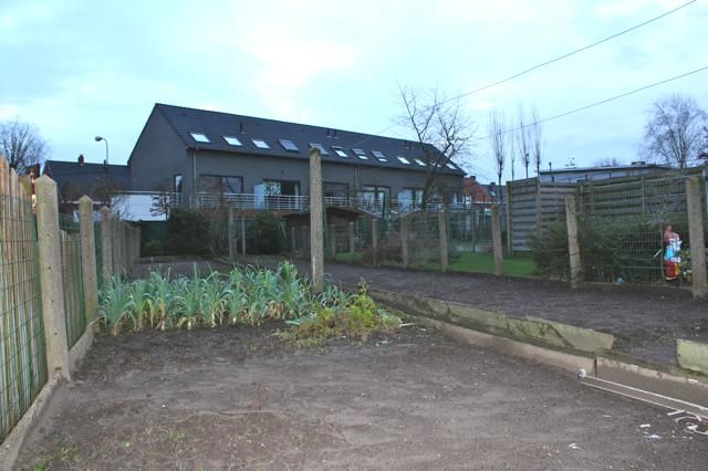 Te renoveren HOB in Merelbeke centrum. Buitenkans! 