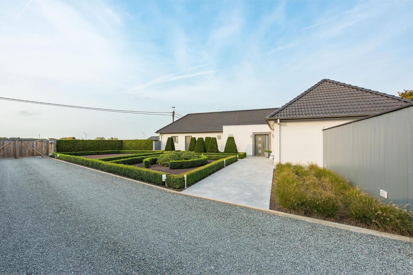Instapklare woning op ruim perceel 