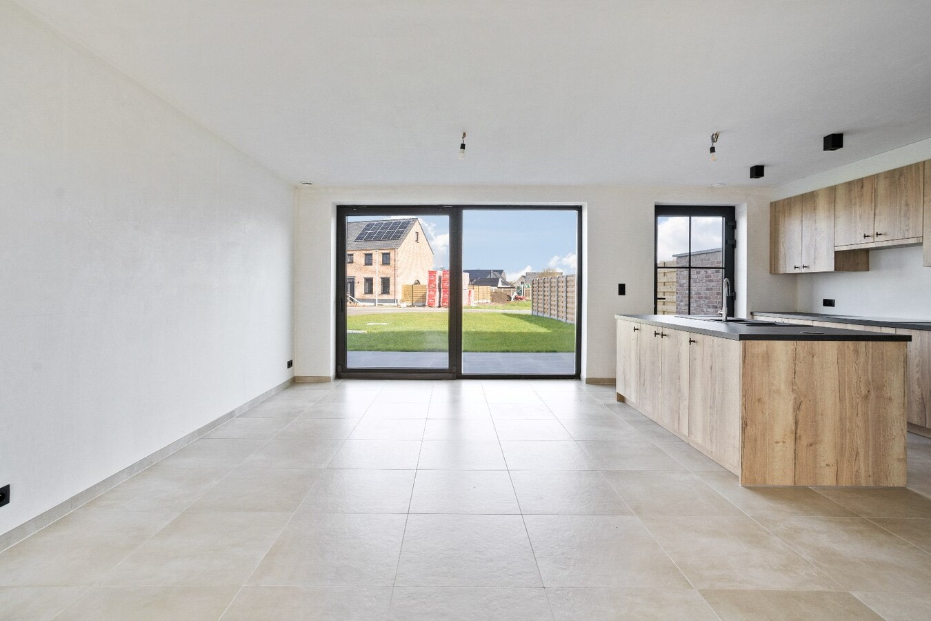 Energiezuinige nieuwbouwwoning met 4 slaapkamers te Houthulst 