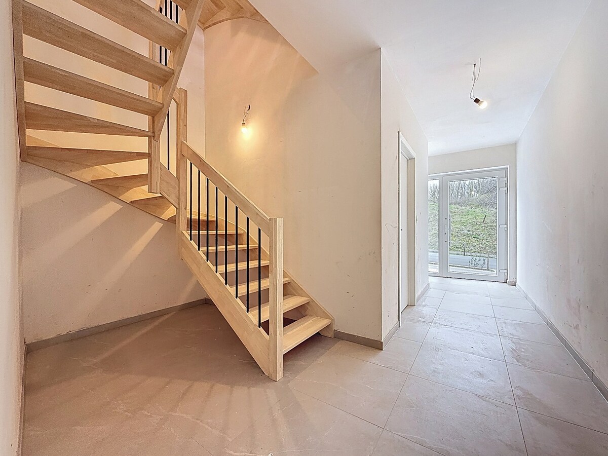 Tiptop afgewerkte nieuwbouw BEN-woning te St-L-Houtem, 6% BTW mogelijk 