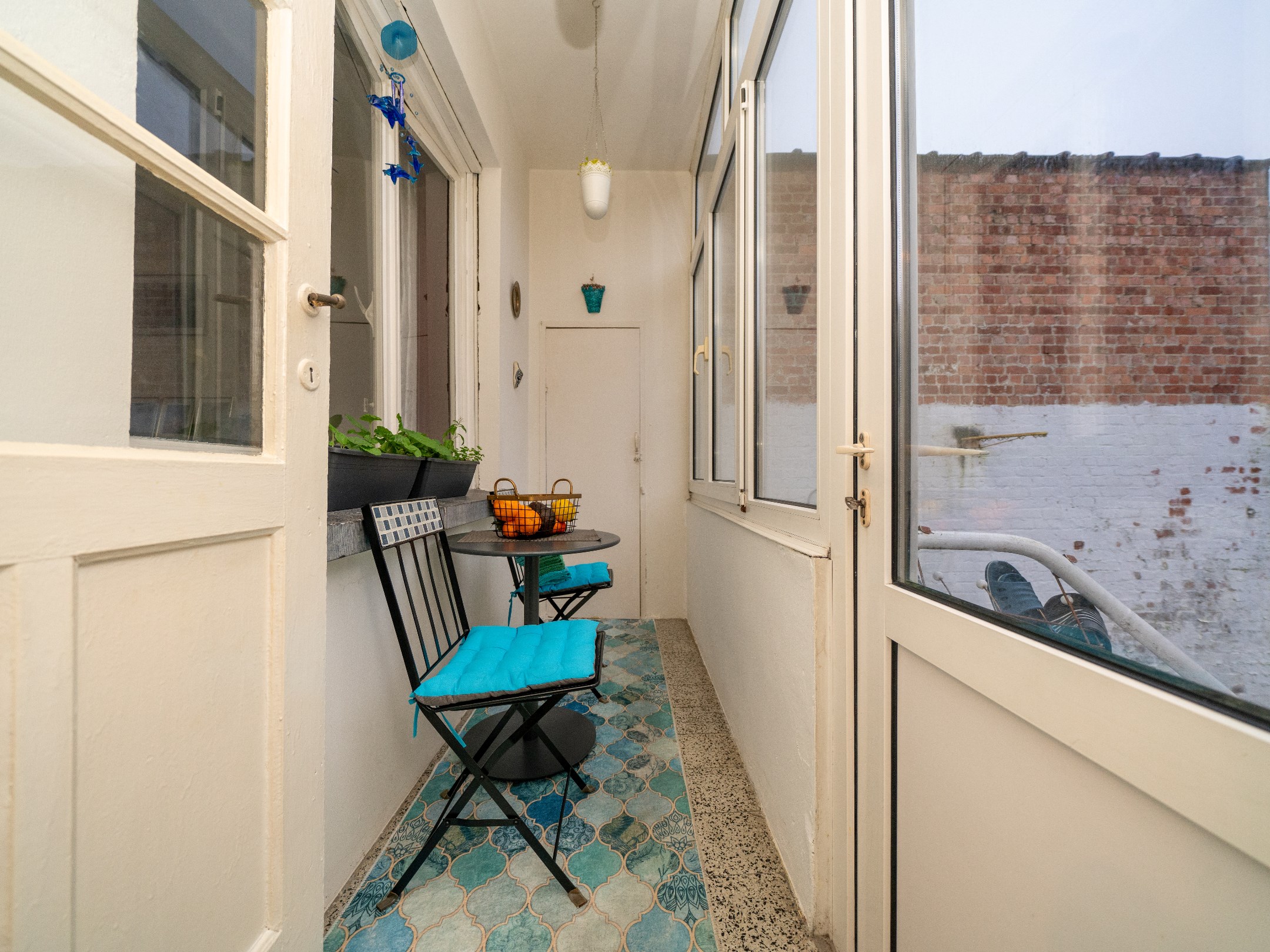 Opbrengstwoning met 3 units op zeer gunstige locatie 