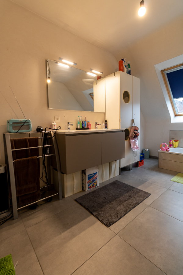 Recente woning met 3 slaapkamers in rustige wijk te Gistel 