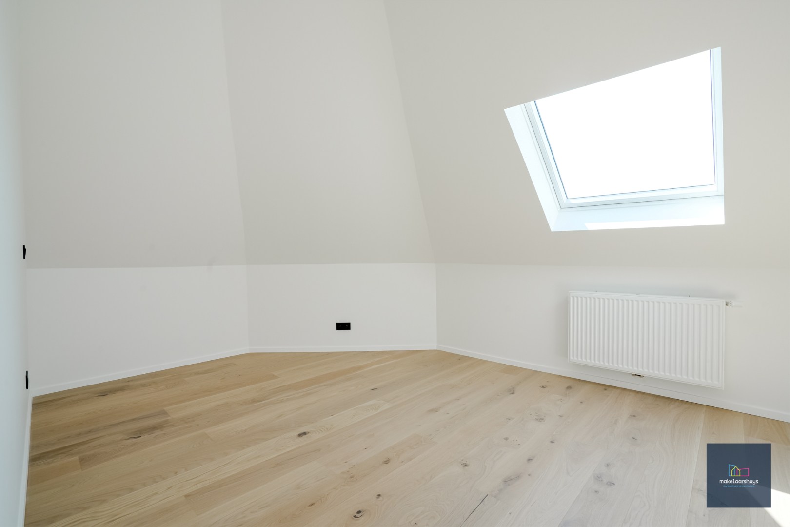 Stijlvol gerenoveerd duplex 3 slaapkamerappartement  met terras 