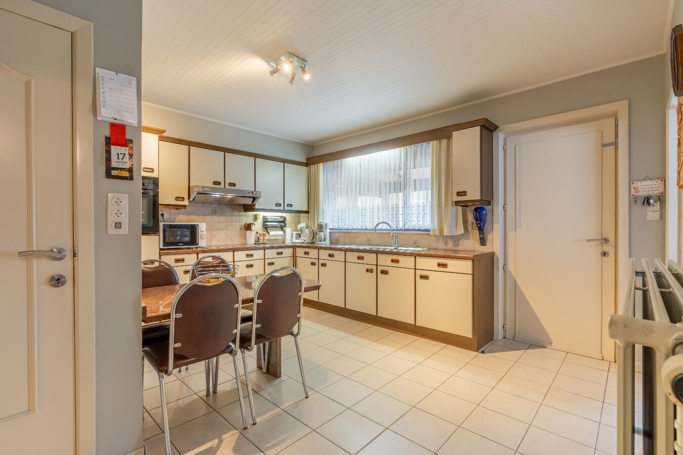 Ruime gelijkvloerse woning met 3 slaapkamers. 