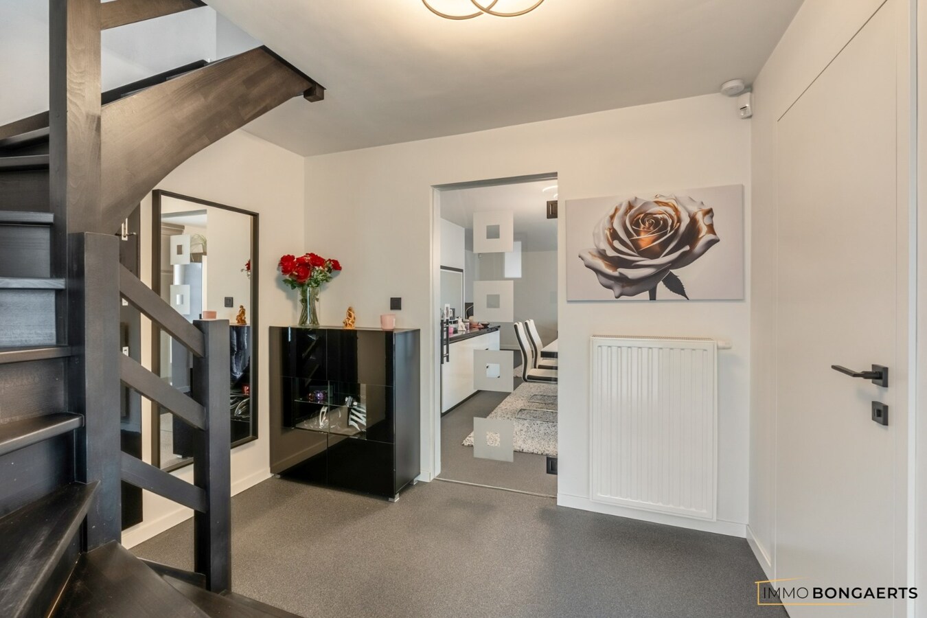 Exclusieve woning met volledig uitgeruste wellnesspraktijk nabij Hasselt 