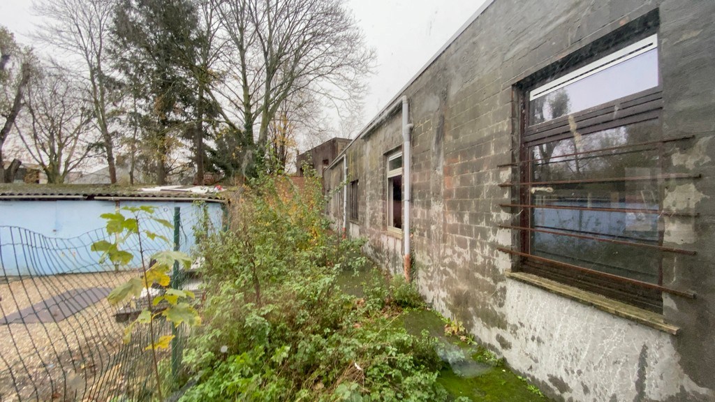 Kantoorrenovatieproject te koop vlakbij klaverblad in Gent