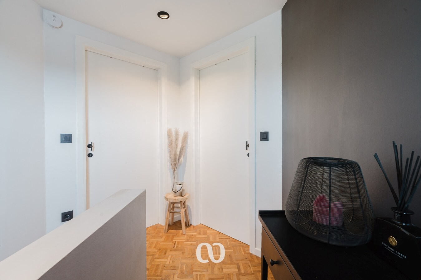 Instapklare woning met tuin en bijgebouw in het centrum van Kruishoutem 